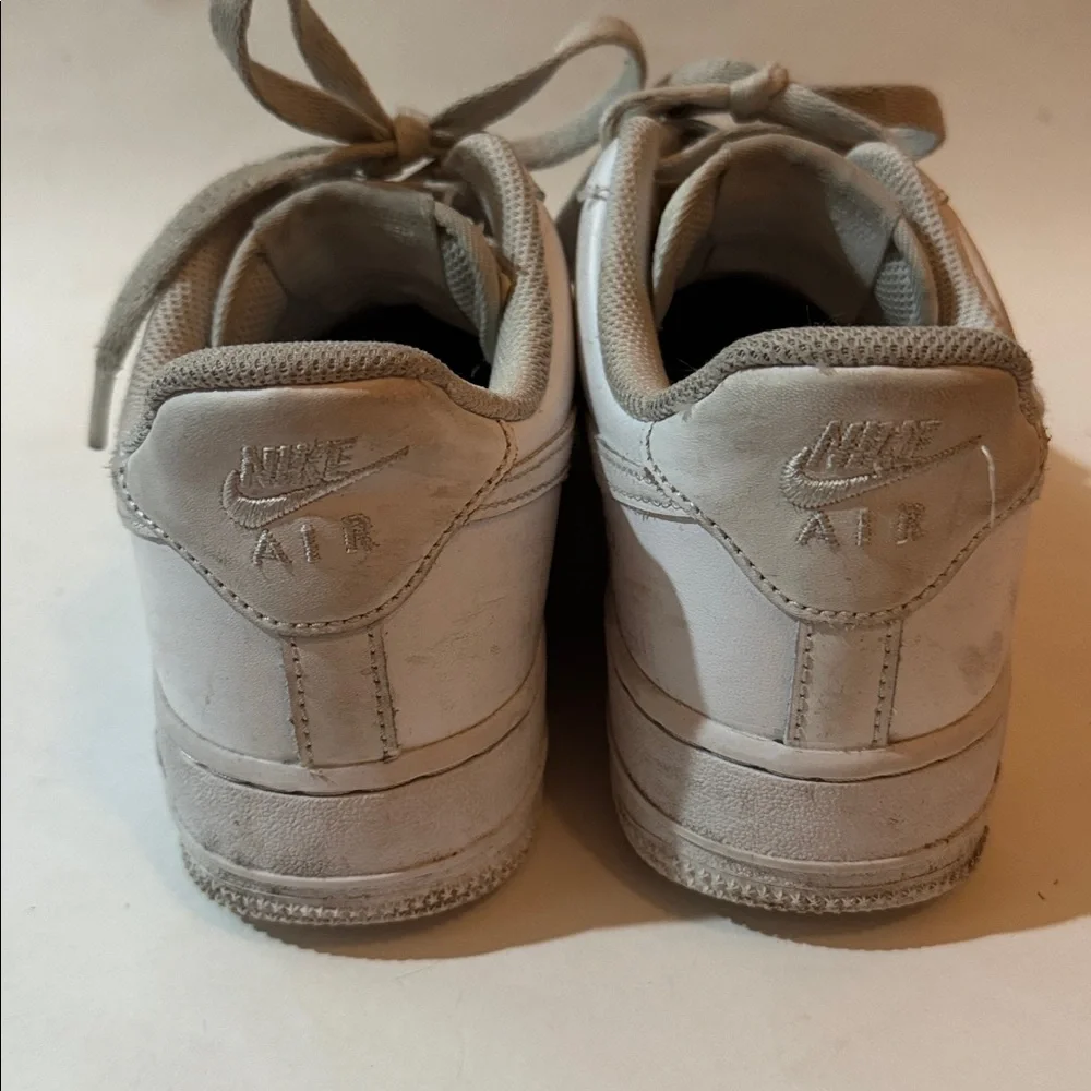 NIKE AIR FORCE 1 White Leather Sneakers Size 7.5 GUC DD8959-100 $115